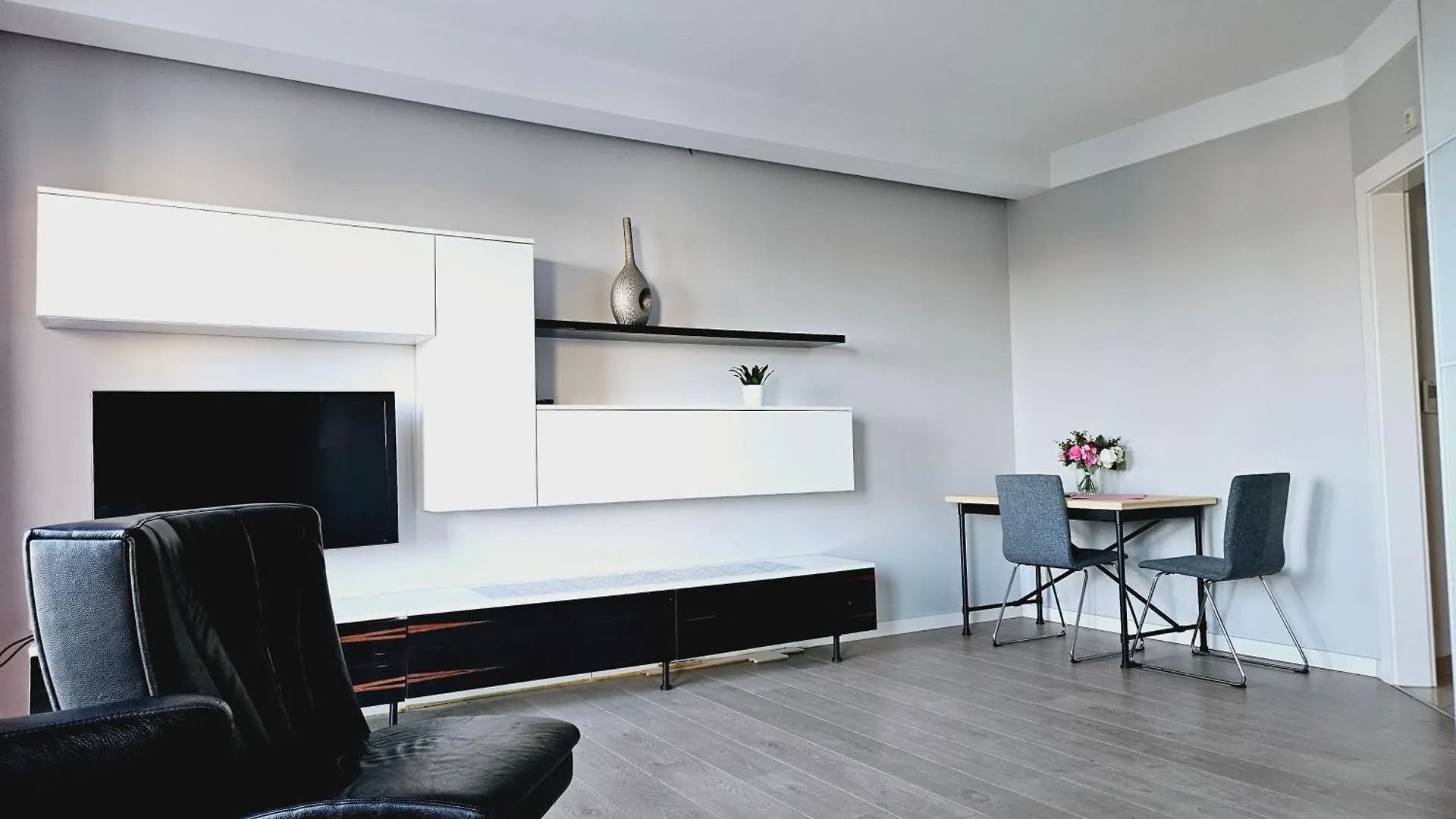 Lejlighed 5 Pietro Apartamentowca W Sercu Poznania