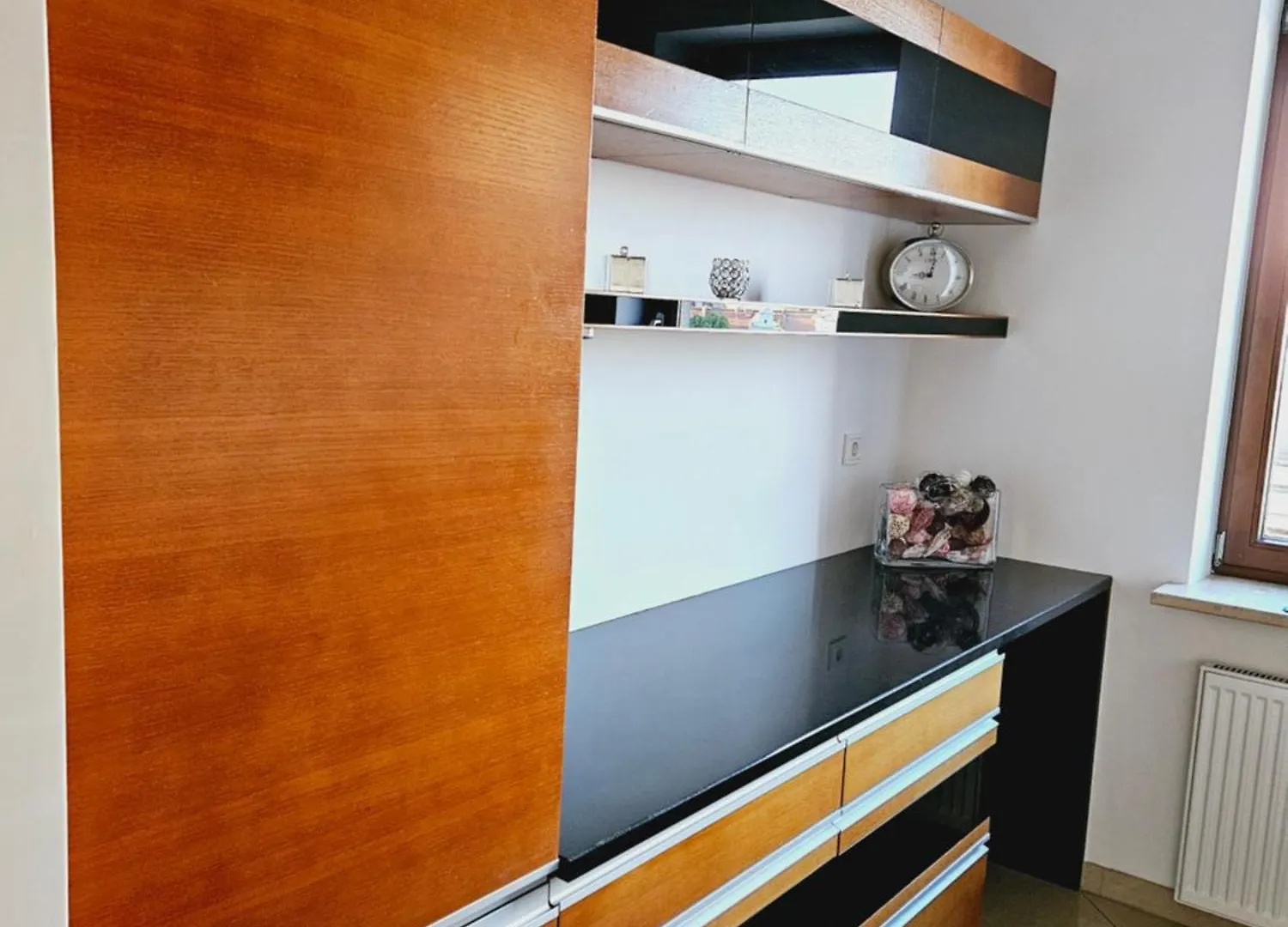 5 Pietro Apartamentowca W Sercu Poznania Polen