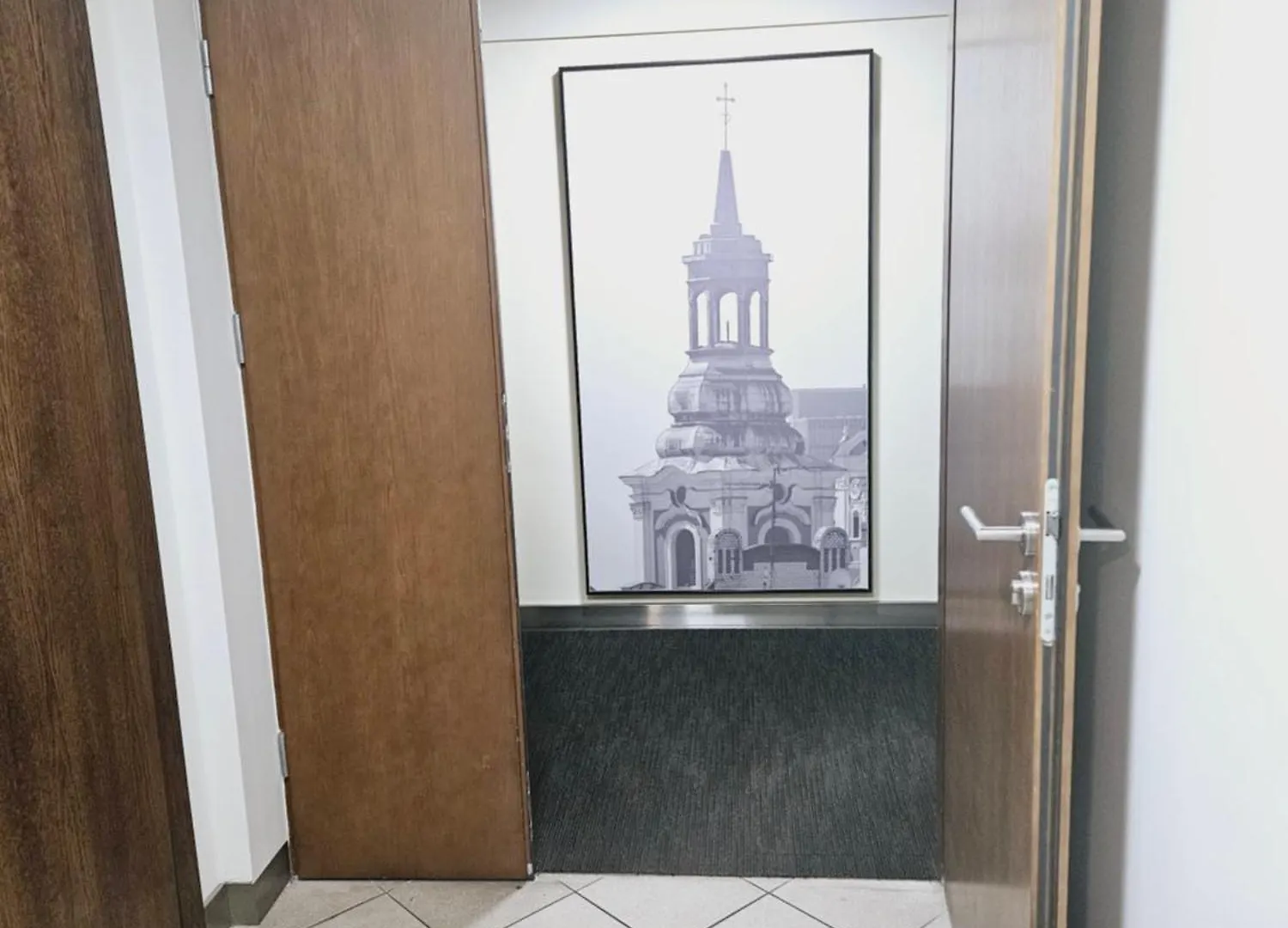 5 Pietro Apartamentowca W Sercu Poznania