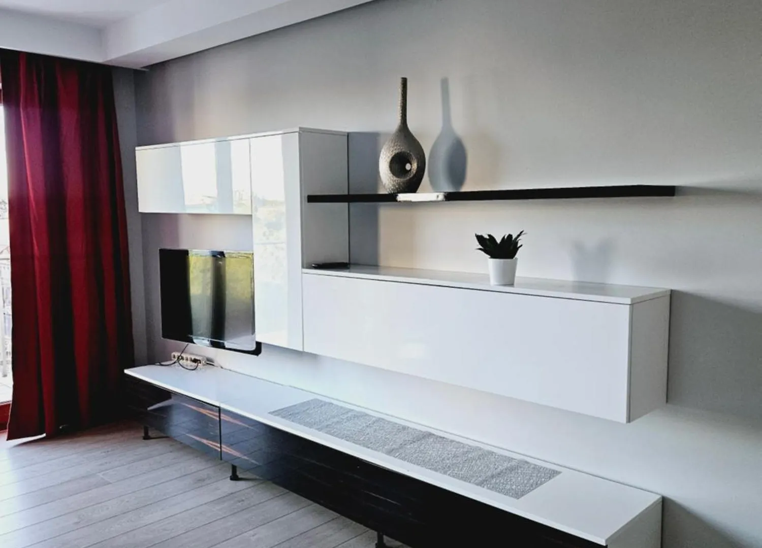 Lejlighed 5 Pietro Apartamentowca W Sercu Poznania